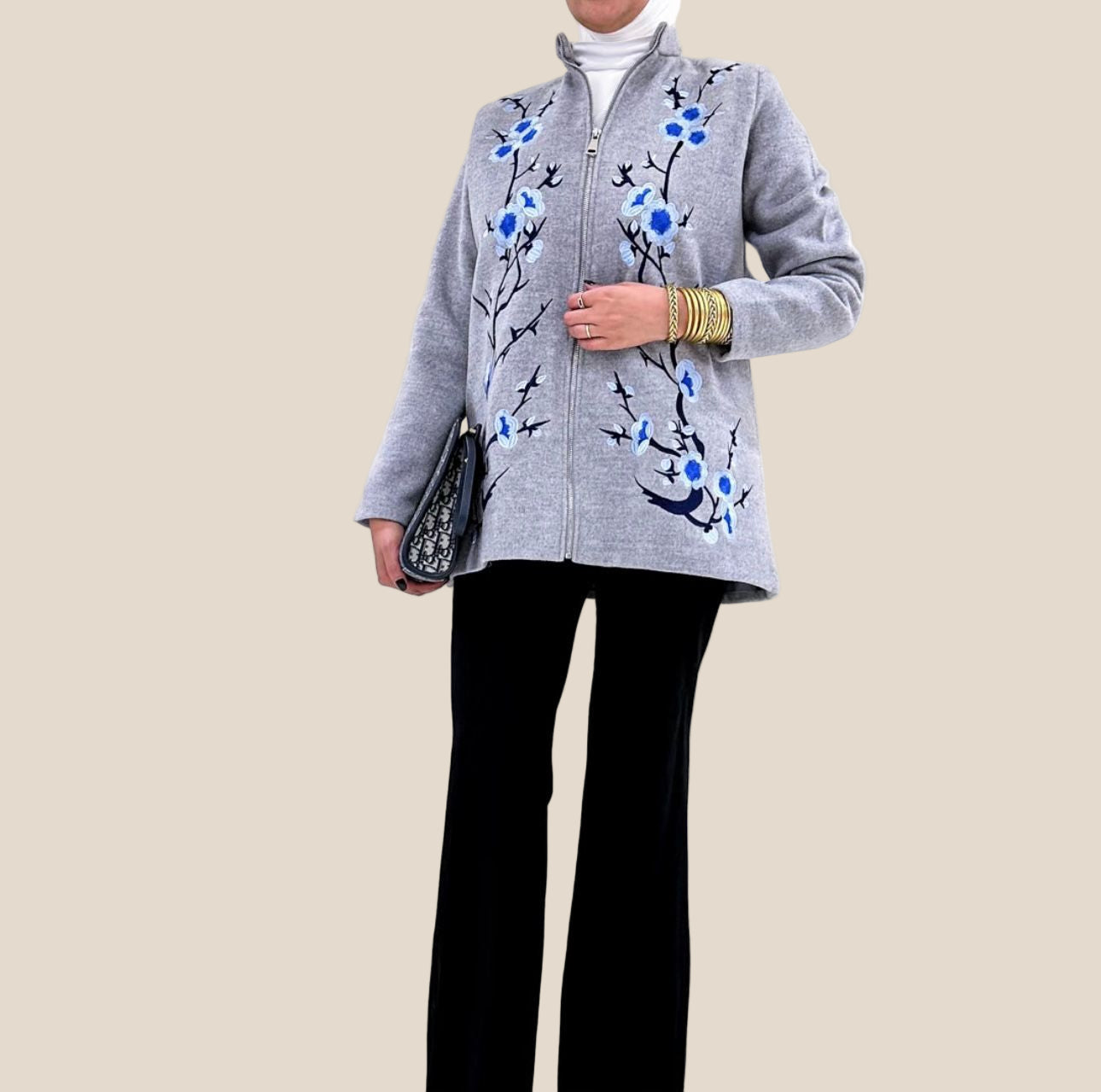 جاكيت لمسة الأزهار